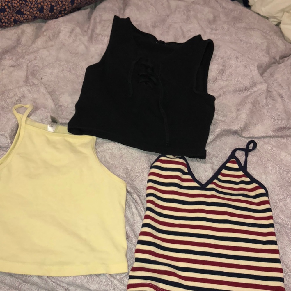 Bundle of 2 tank tops